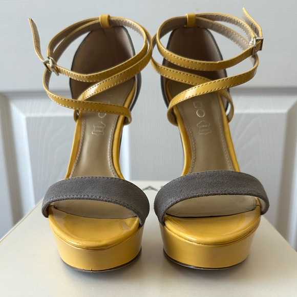 Aldo Size 5 Patent Leather/Suede Mustard and Gray Platform Heels - Picture 2 of 4